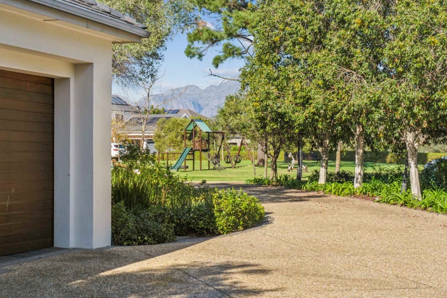 4 Bedroom Property for Sale in Val De Vie Estate Western Cape